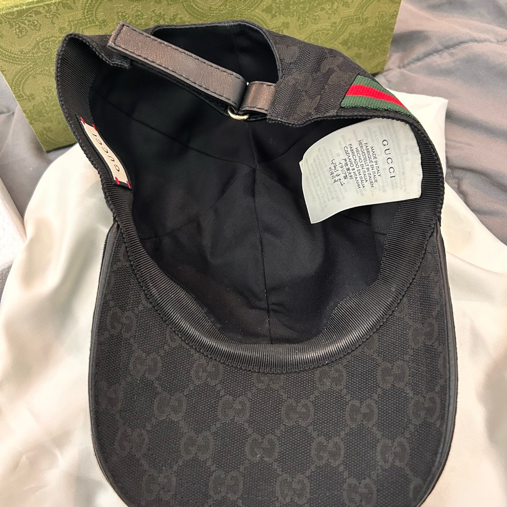 Gucci Dark Gray Cap with Red-Green Stripe - Picture 3 of 3